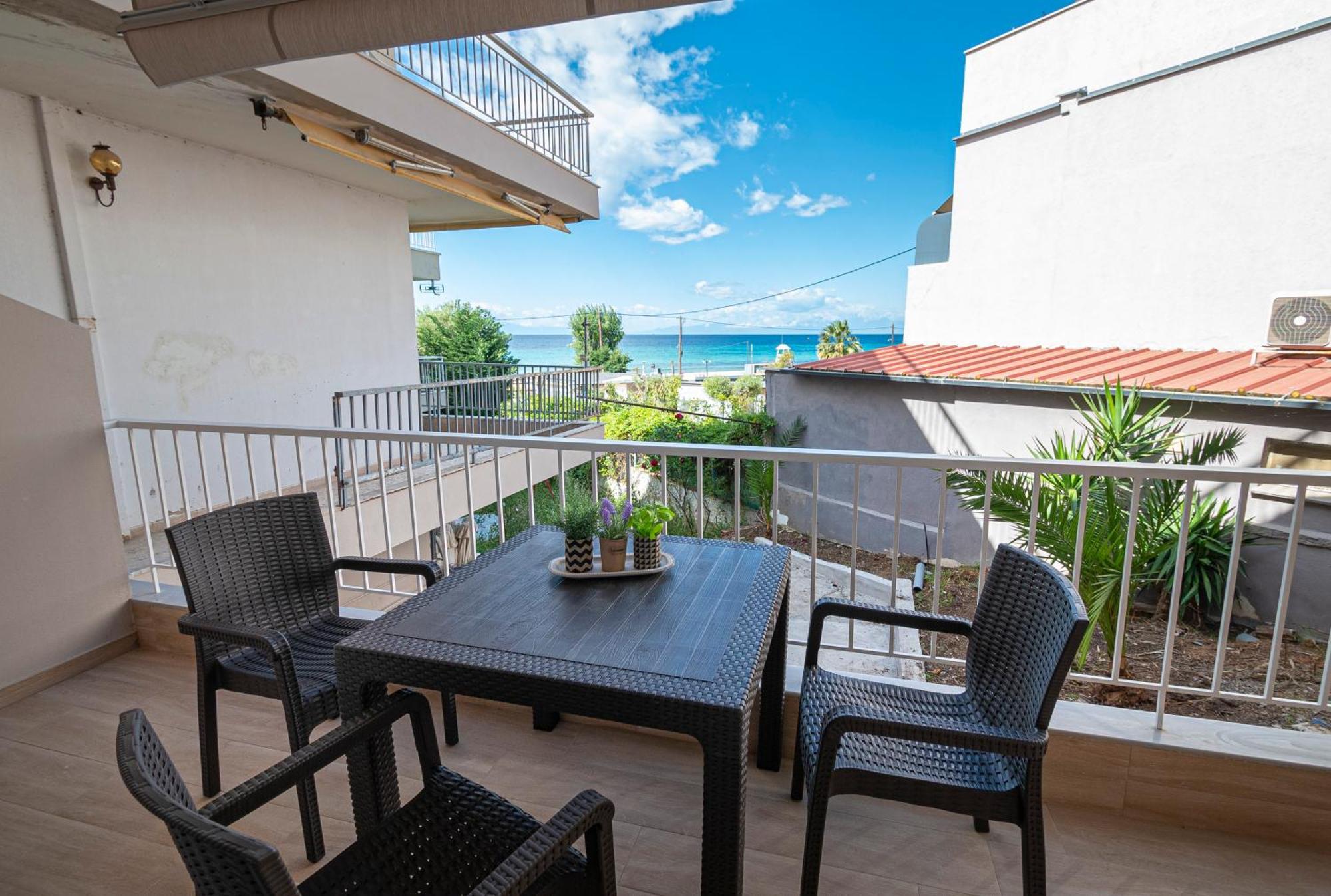 Sabbia Apartments Seafront By Rentalspro Services - Nea Moudania Halkidiki エクステリア 写真